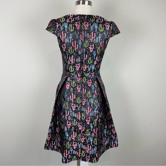 Modcloth Black Cactus Print Fit & Flare Novelty Dress 6 - Picture 5 of 8